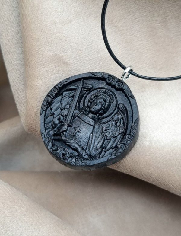 Arhangel Mihailo - Zaštitnik, Ratnik i Simbol Božanske Snage - drveni medaljon u duborezu - Image 5