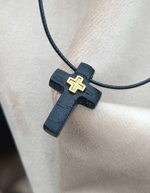 Mali drveni krst od fosilnog hrasta i 3D krstića od pozlate - Image 3