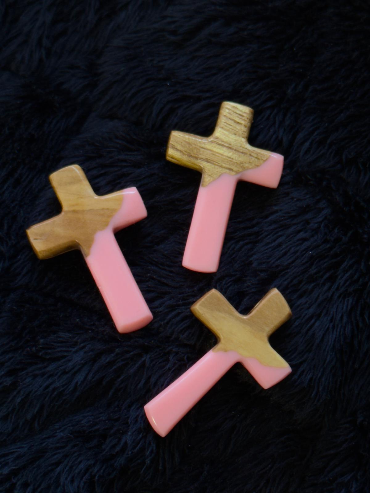 Roze krstić – Orah & Epoksi - Slika 3