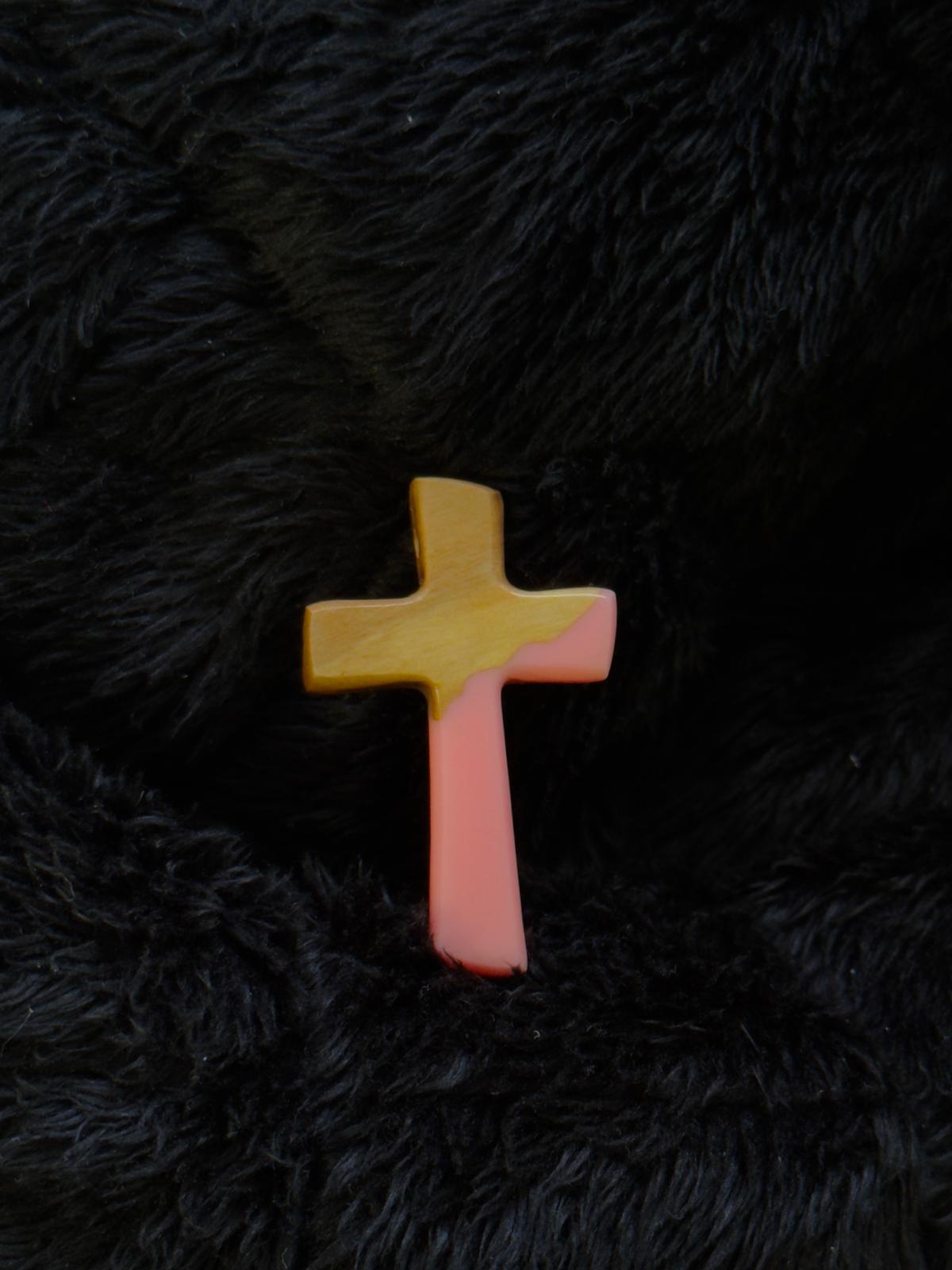 Roze krstić – Orah & Epoksi - Slika 2