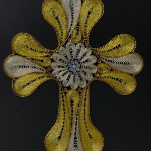 Krst od srmenog konca