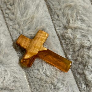 Ćilibarni krstić – Šljiva & Epoksi
