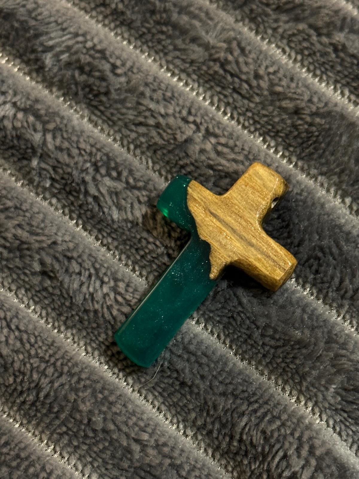 Zeleni krstić - Orah & Epoksi